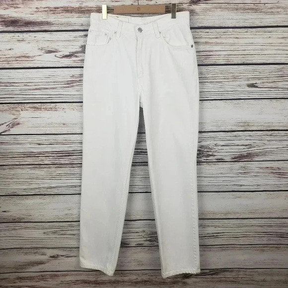 Levi's Denim - Levis 9 Jr/28" Vtg 512 White High Rise Mom Jeans
